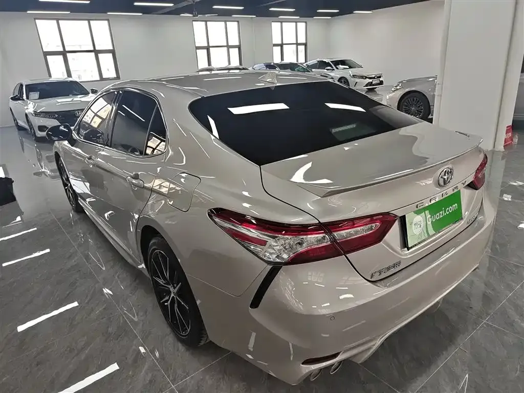 Toyota Camry 2022 из CN, фото 7