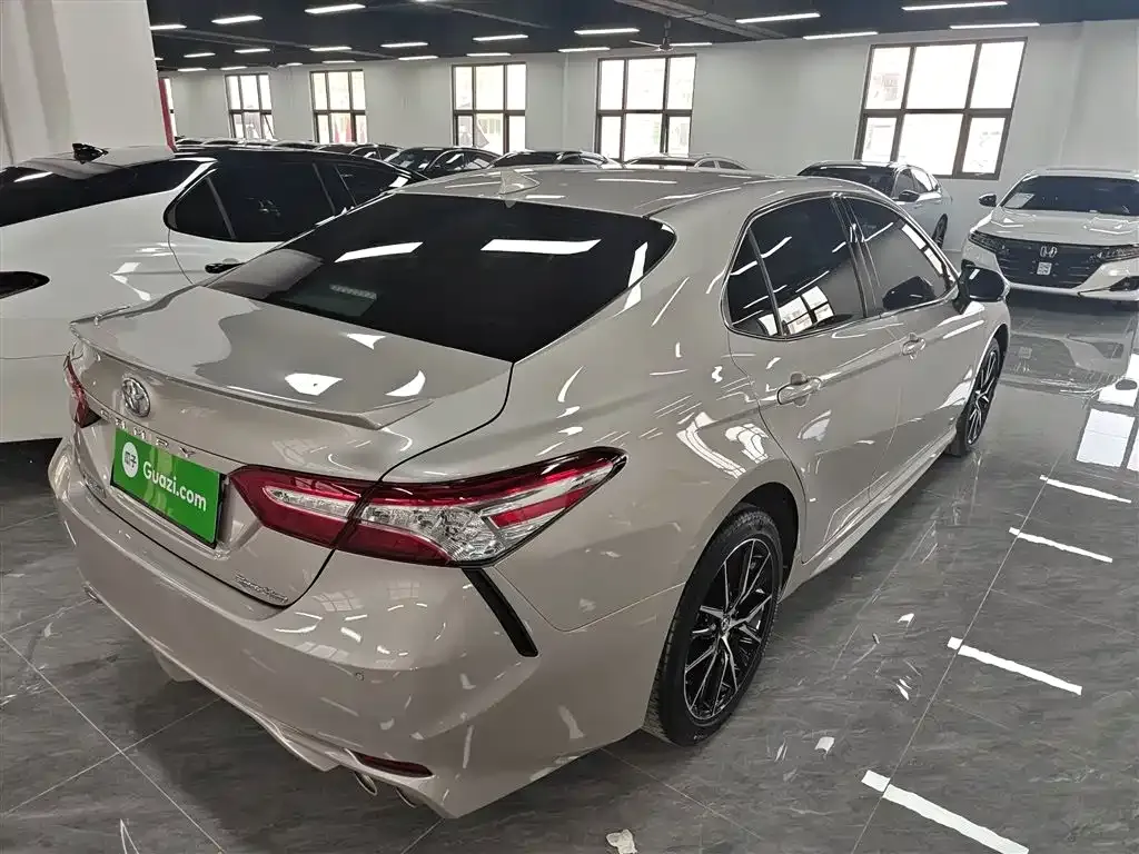 Toyota Camry 2022 из CN, фото 5