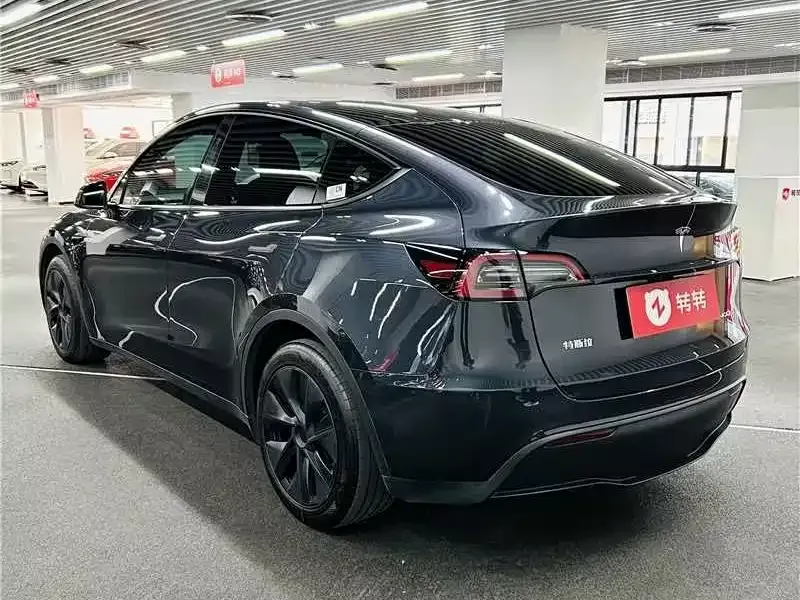 Tesla Model Y 2024 из CN, фото 4