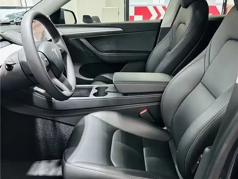 Tesla Model Y 2024 из CN, фото 9