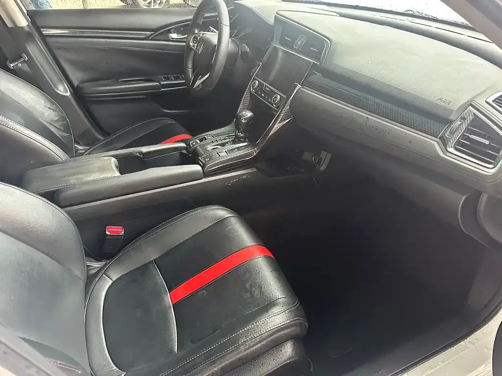 Honda Civic 2021 из CN, фото 2