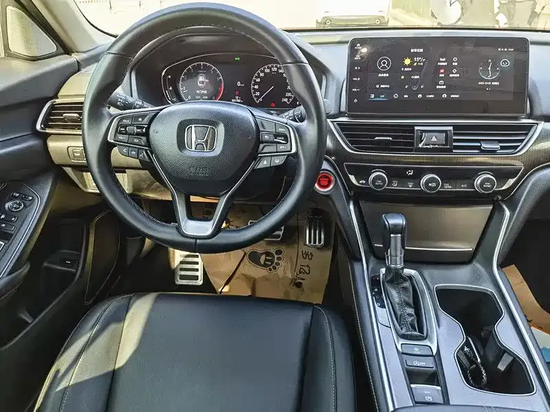 Honda Accord — фото 10