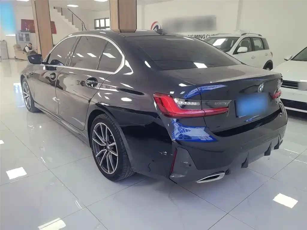 BMW 3 Series 2023 из CN, фото 3