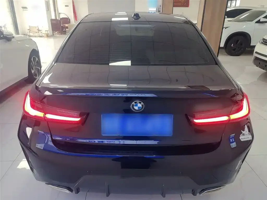 BMW 3 Series 2023 из CN, фото 4