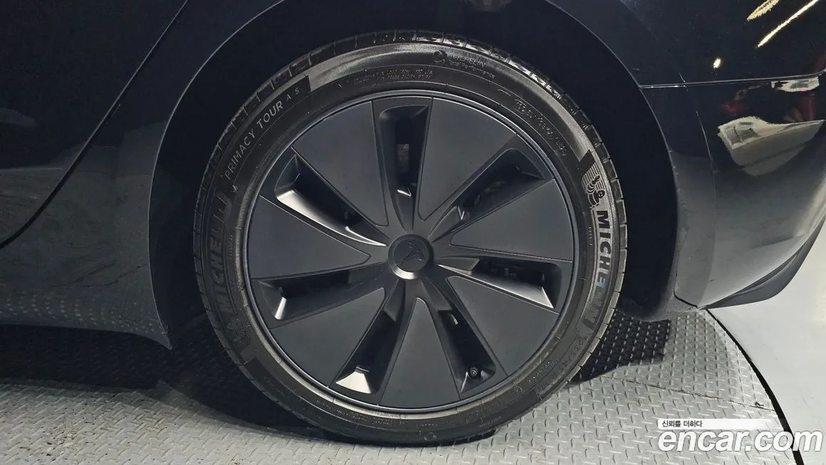 Tesla Model 3 2024 из KR, фото 10
