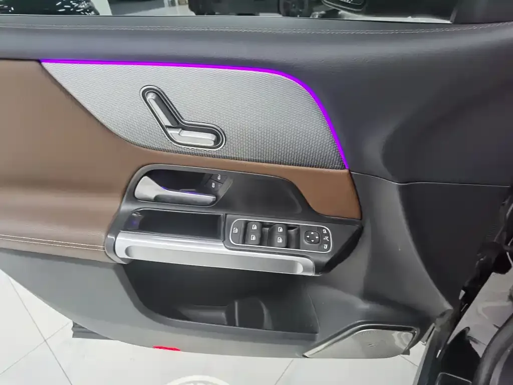 Mercedes-Benz GLB 2023 из CN, фото 8