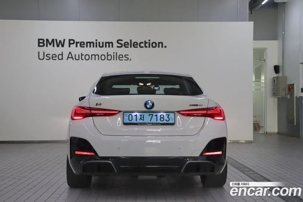 BMW i4 — фото 4