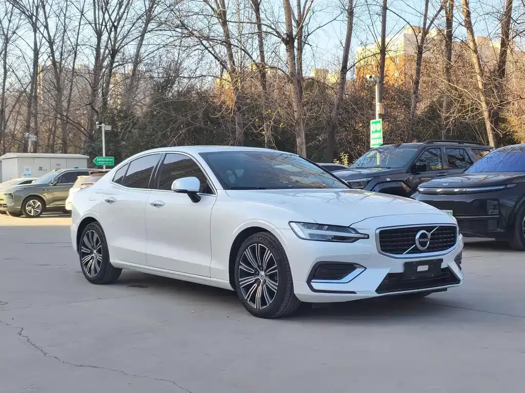 Volvo S60 2021 из CN, фото 10