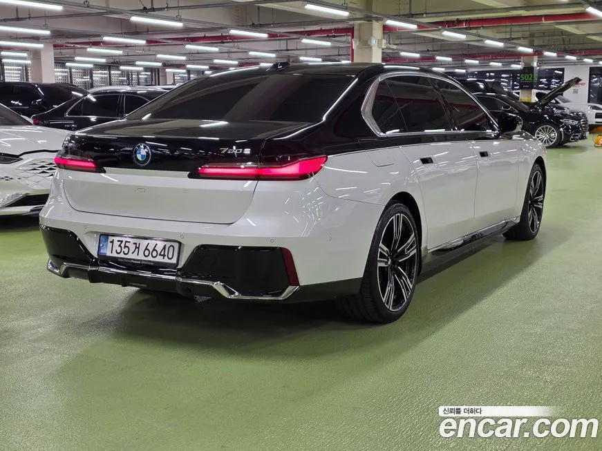 BMW 7-Series 2024 из KR, фото 10