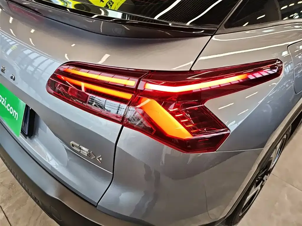 Citroen C5 X 2023 из CN, фото 3
