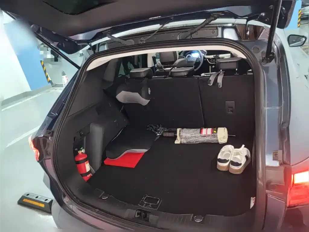 Ford Escape 2022 из CN, фото 8