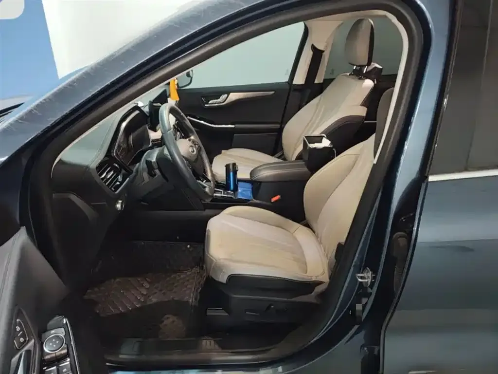 Ford Escape 2022 из CN, фото 4
