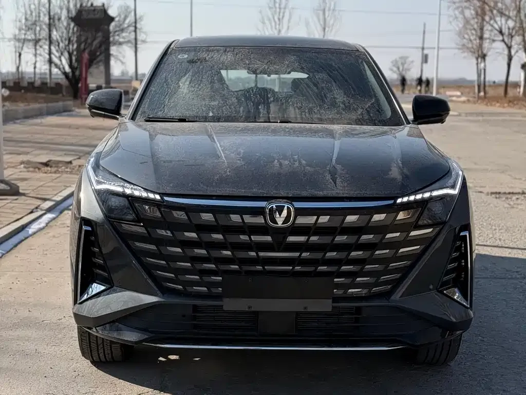 Changan UNI-Z New Energy 2025 из CN, фото 4