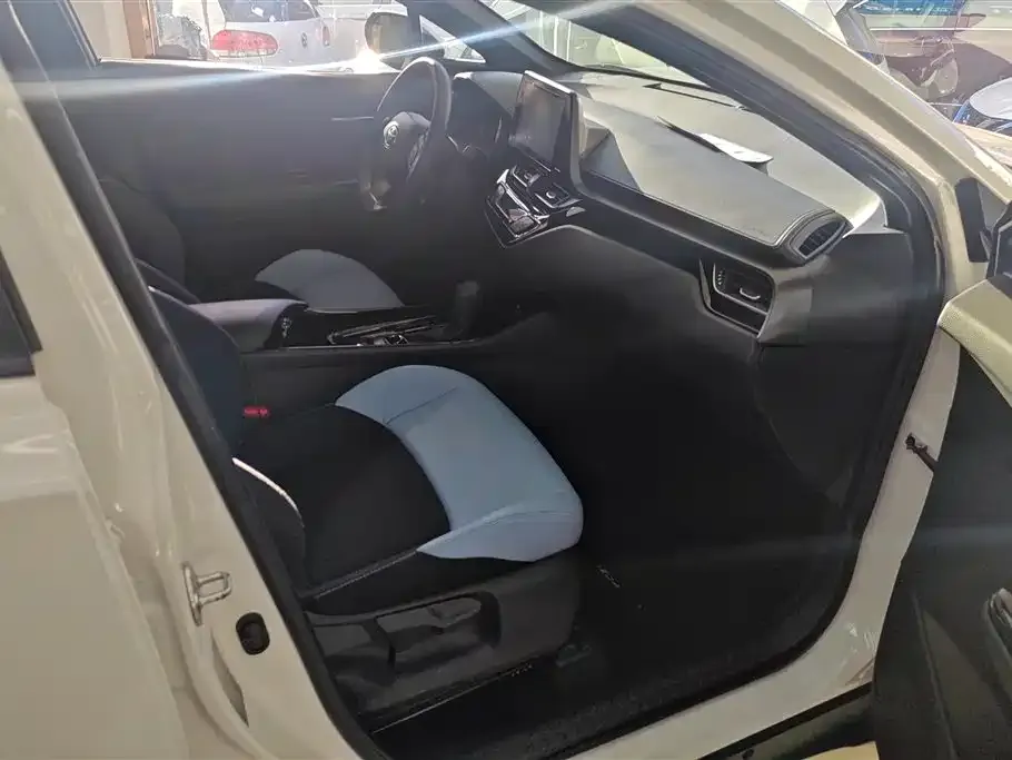 Toyota IZOA 2021 из CN, фото 5