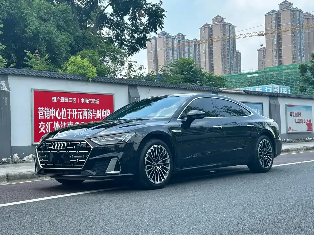 Audi A7L 2023 из CN, фото 1