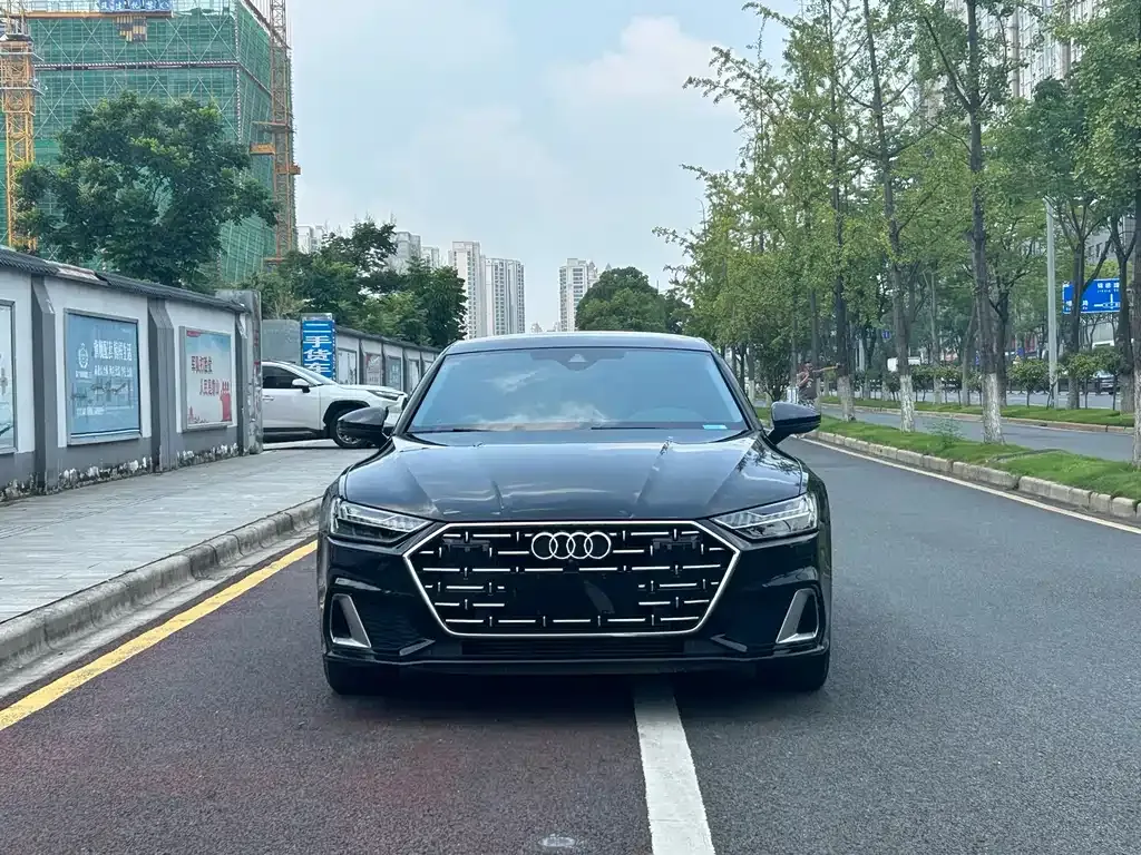 Audi A7L 2023 из CN, фото 5