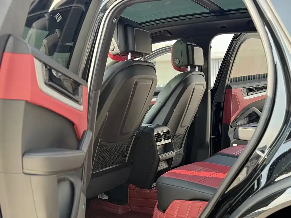 Porsche Cayenne 2024 из CN, фото 7
