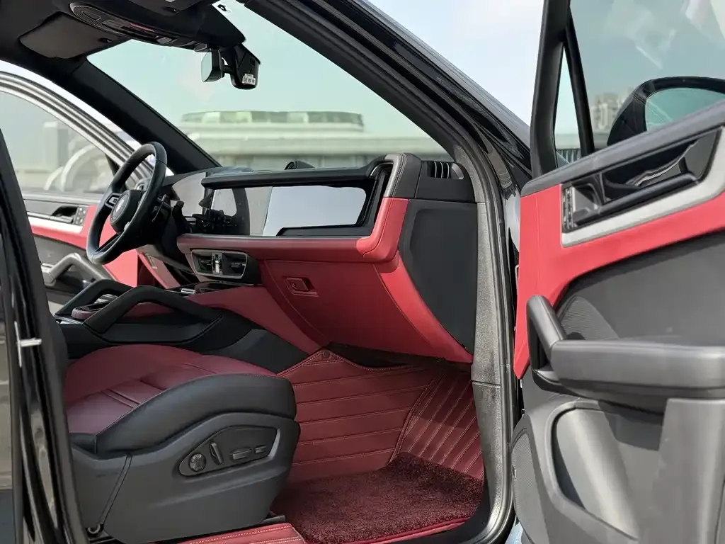 Porsche Cayenne 2024 из CN, фото 8