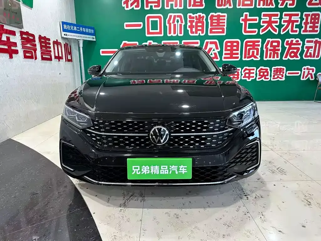 Volkswagen Passat 2023 из CN, фото 8