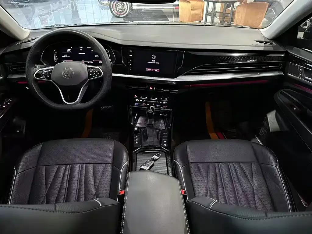 Volkswagen Passat 2023 из CN, фото 3