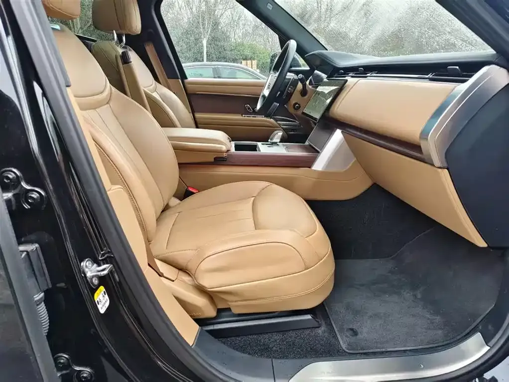 Land Rover Range Rover 2024 из CN, фото 3