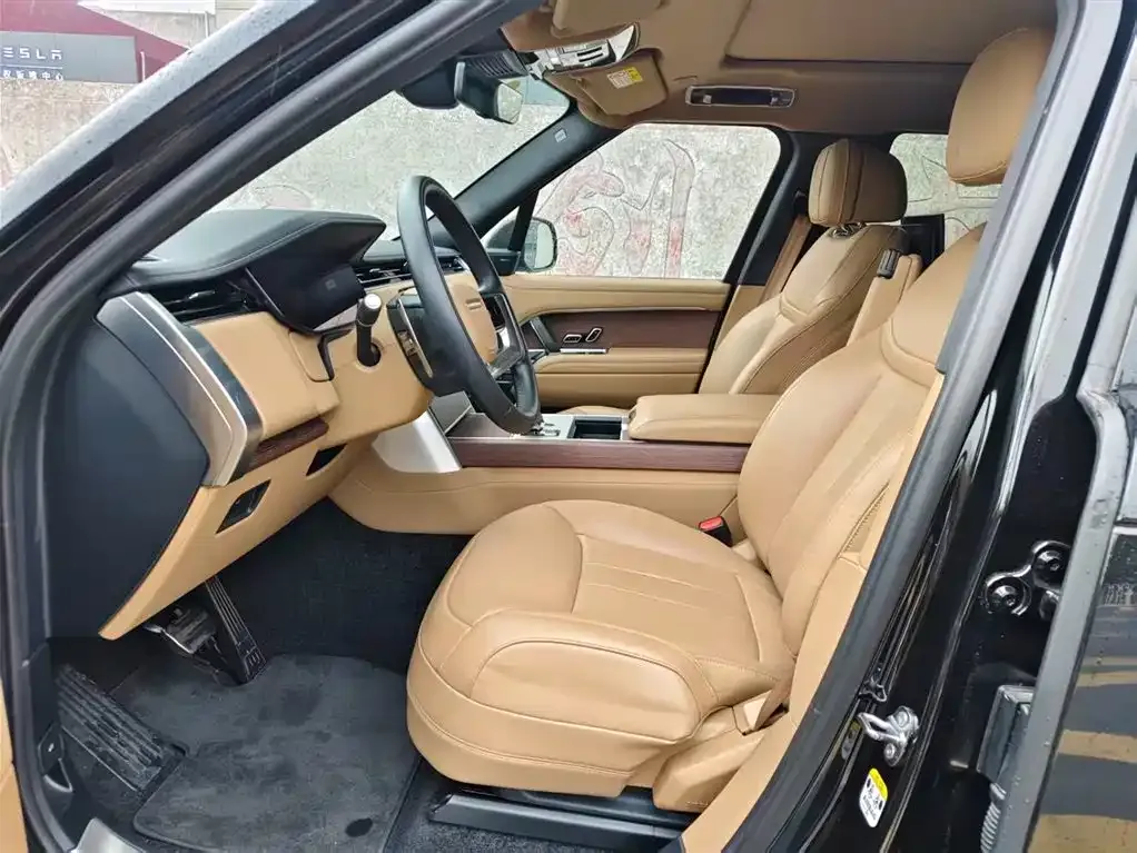 Land Rover Range Rover 2024 из CN, фото 2