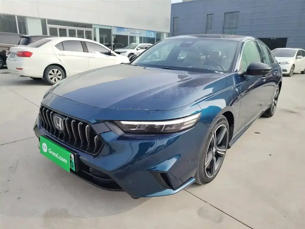 Honda Inspire PHEV 2023 из CN, фото 1