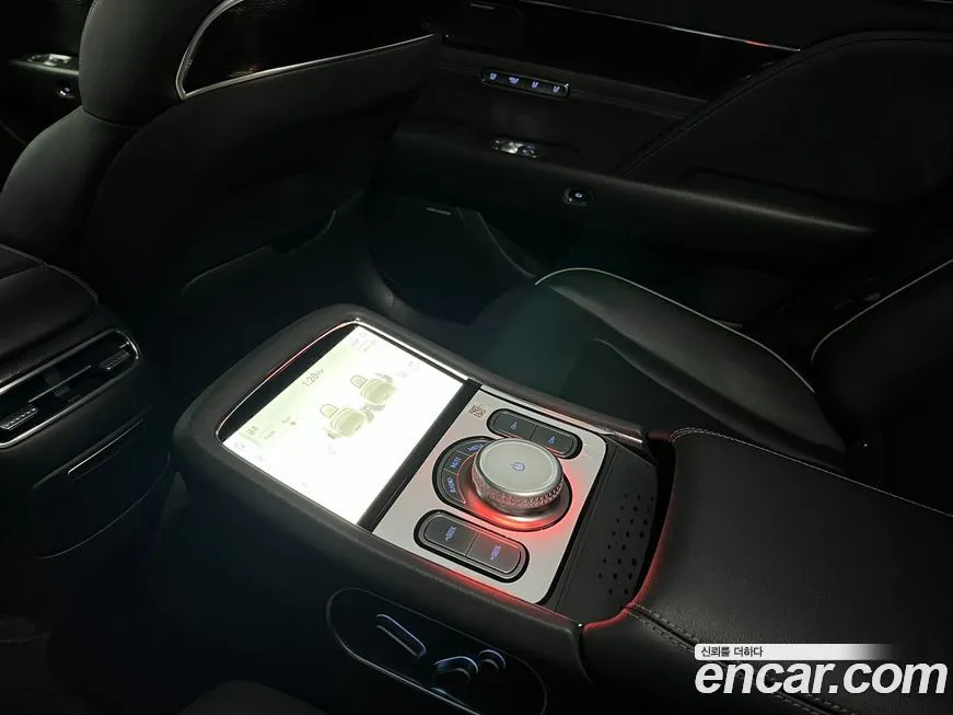Genesis G90 2023 из KR, фото 3