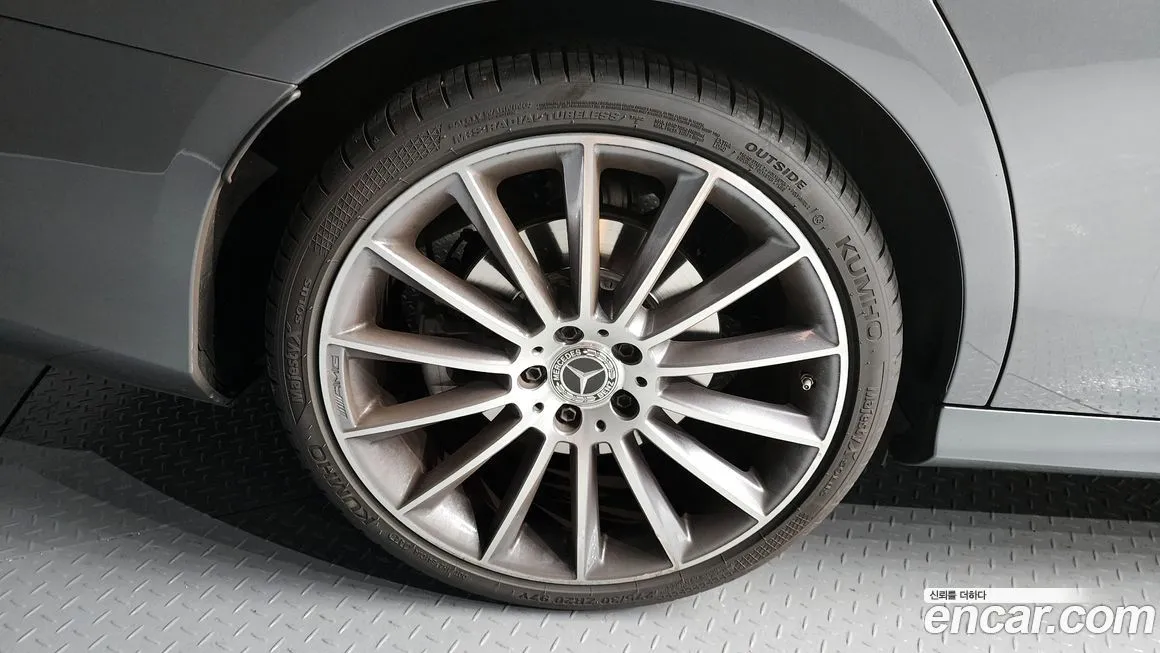 Mercedes-Benz E-Class 2022 из KR, фото 4