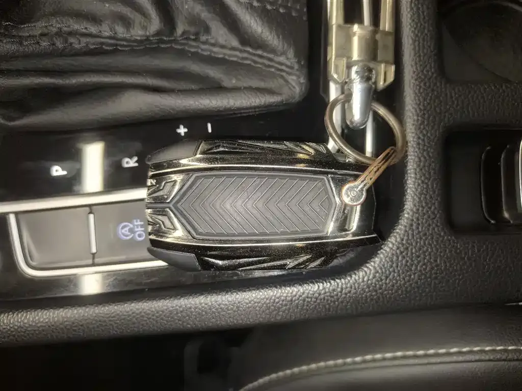 Volkswagen Magotan 2022 из CN, фото 9