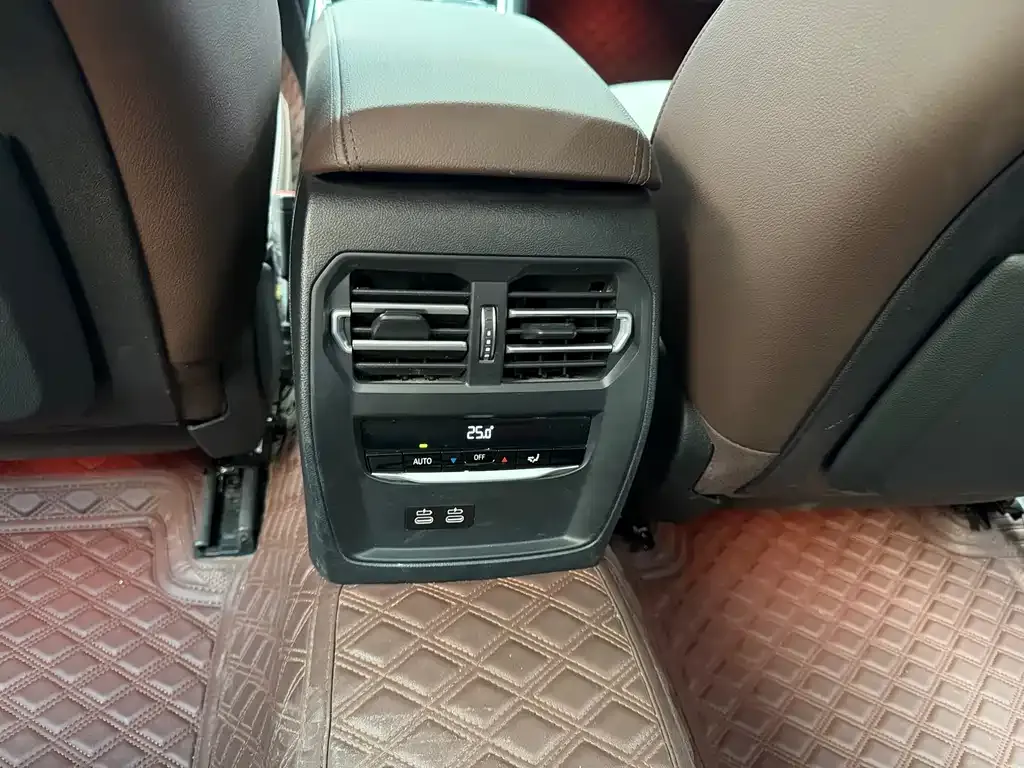 BMW 3 Series 2022 из CN, фото 4