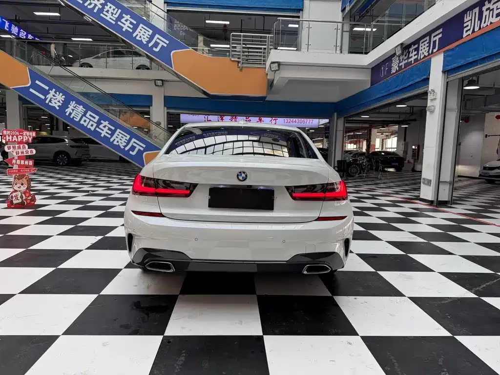BMW 3 Series 2022 из CN, фото 6