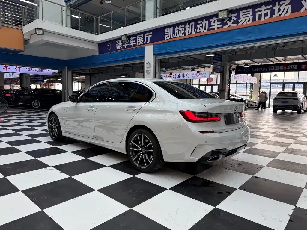 BMW 3 Series 2022 из CN, фото 8