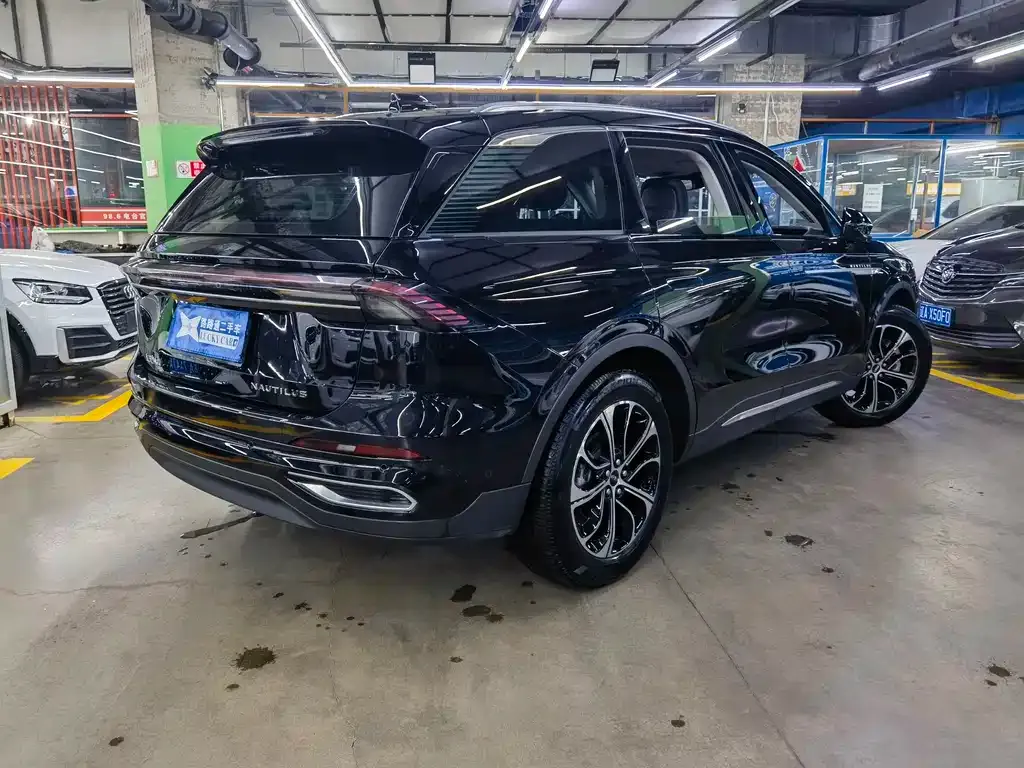 Lincoln Nautilus 2023 из CN, фото 6