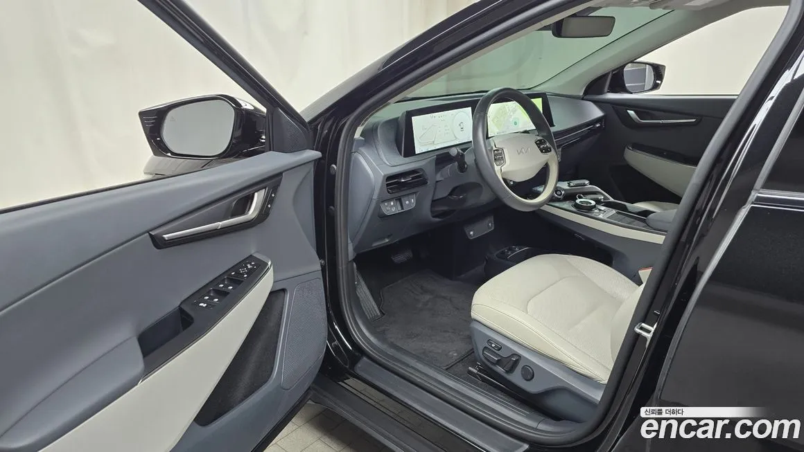 Kia EV6 2023 из KR, фото 8