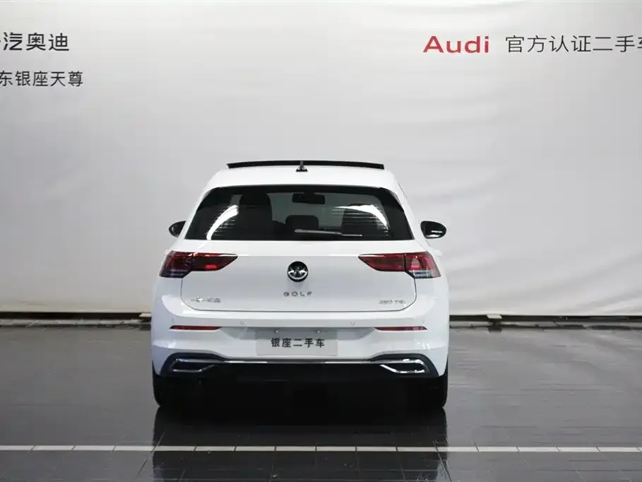 Volkswagen Golf 2024 из CN, фото 2