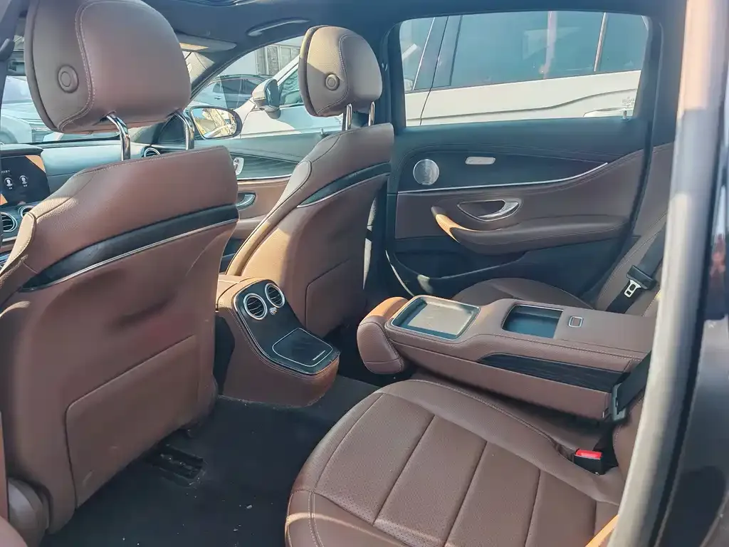 Mercedes-Benz E-Class 2021 из CN, фото 2