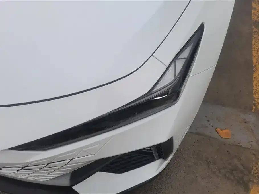 Changan UNI-V 2023 из CN, фото 4