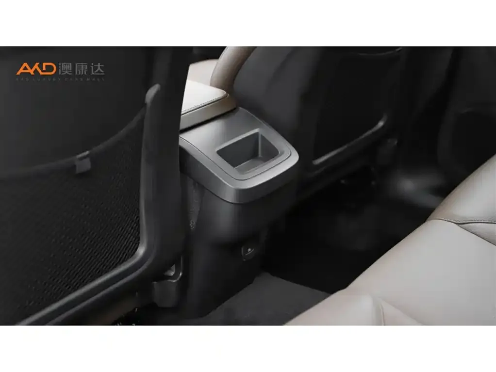 Volvo XC60 2024 из CN, фото 8