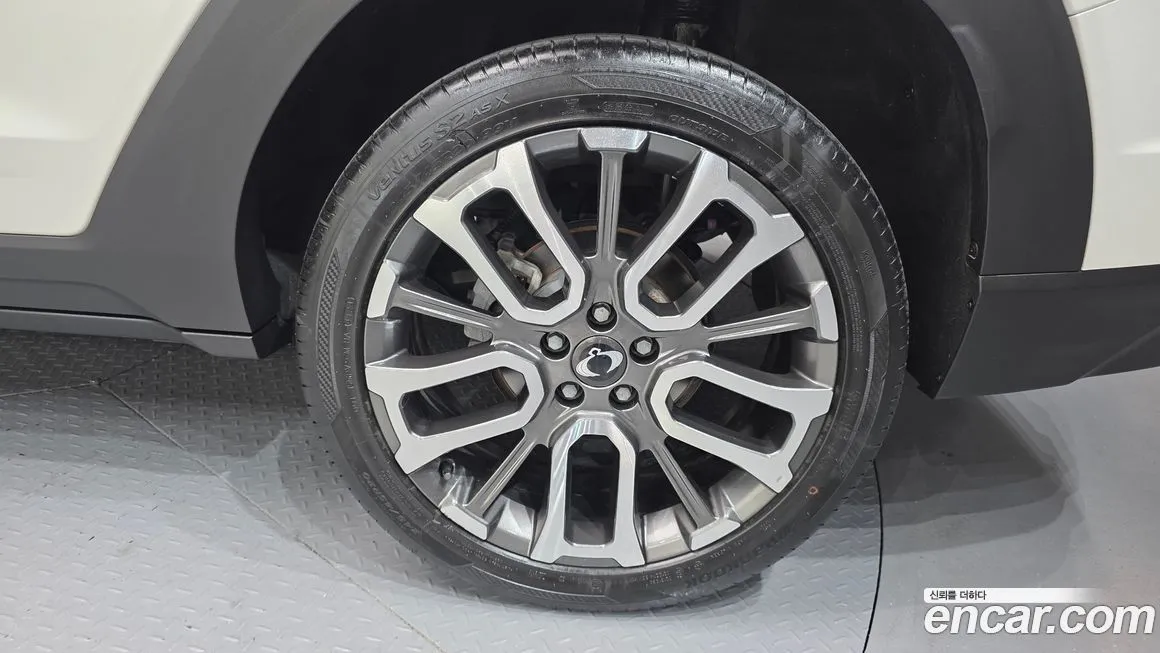 KG Mobility (Ssangyong) Torres 2024 из KR, фото 7