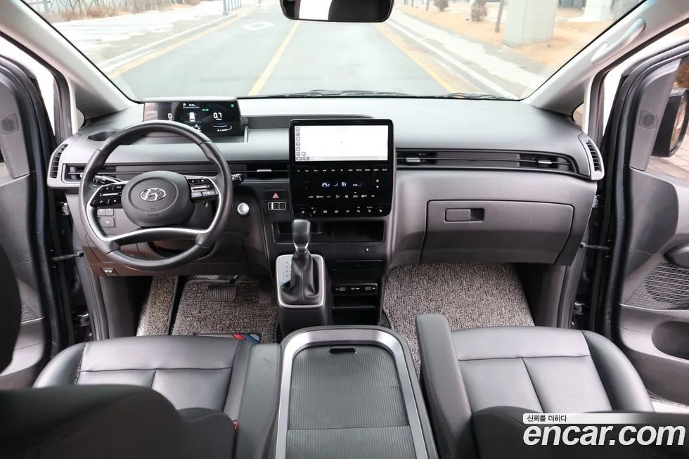 Hyundai Staria 2024 из KR, фото 2