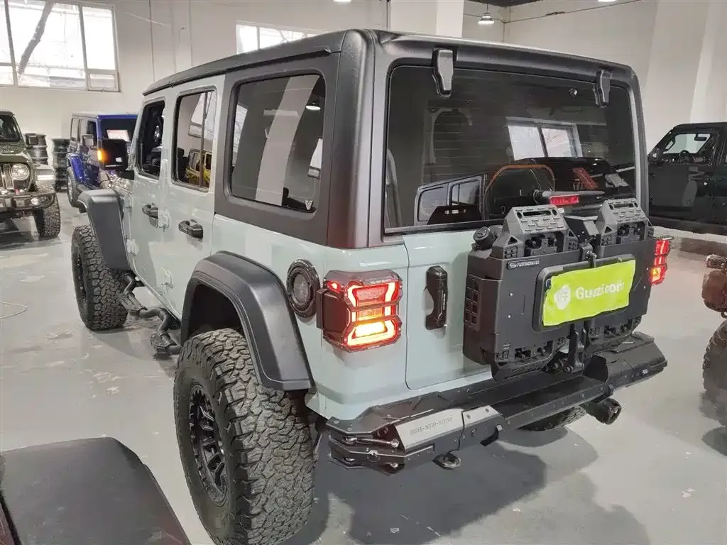 Jeep Wrangler 2024 из CN, фото 9
