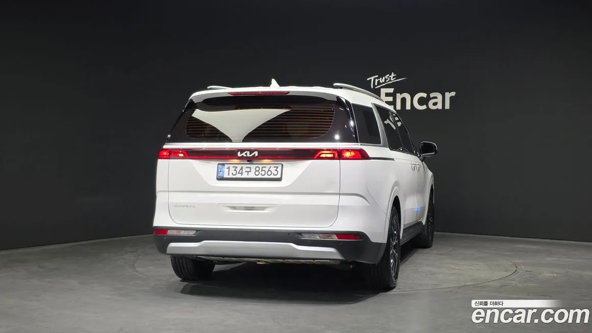 Kia Carnival 2023 из KR, фото 4