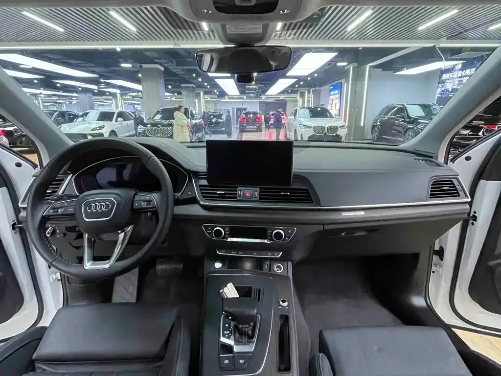 Audi Q5L 2022 из CN, фото 5