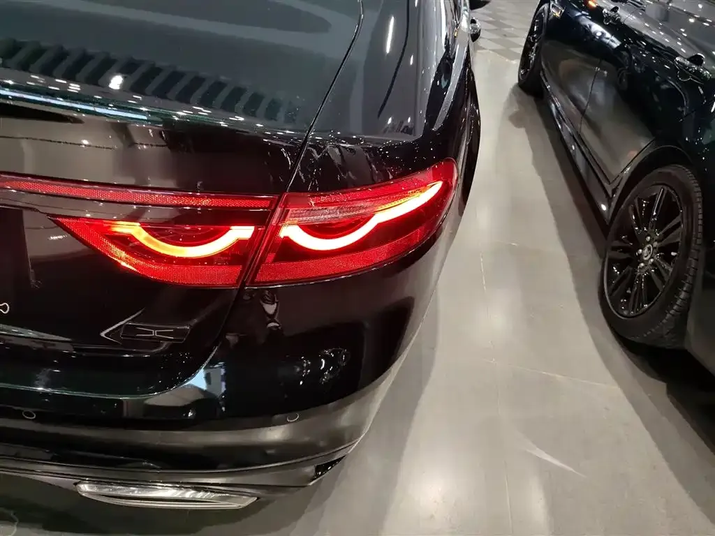 Jaguar XFL 2025 из CN, фото 7