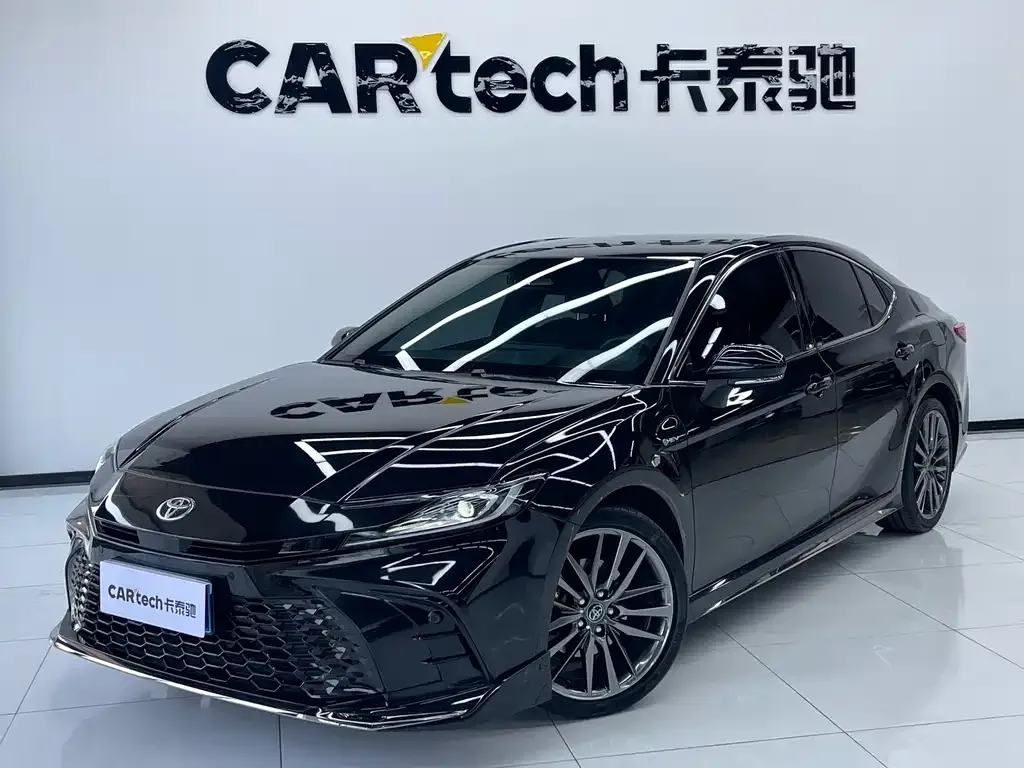 Toyota Camry 2025 из CN, фото 1