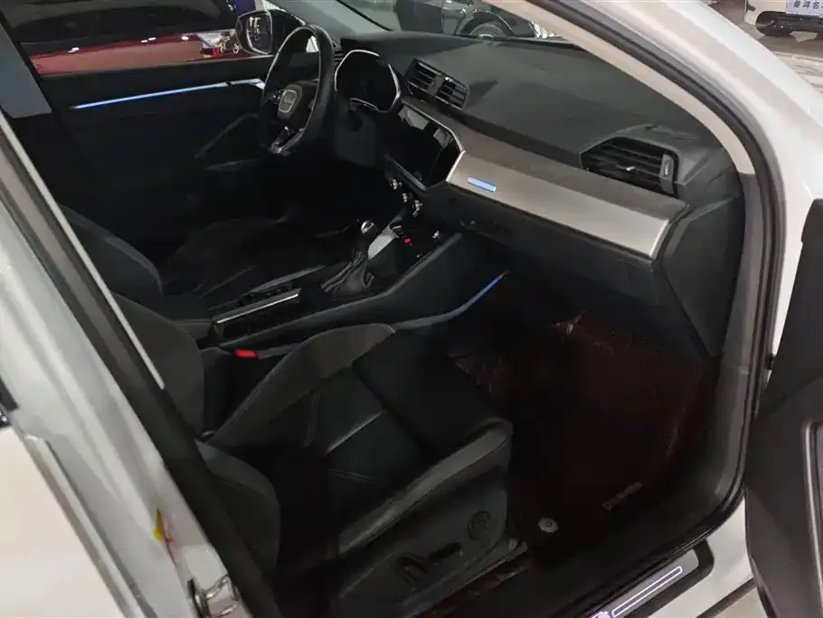Audi Q3 Sportback 2022 из CN, фото 2