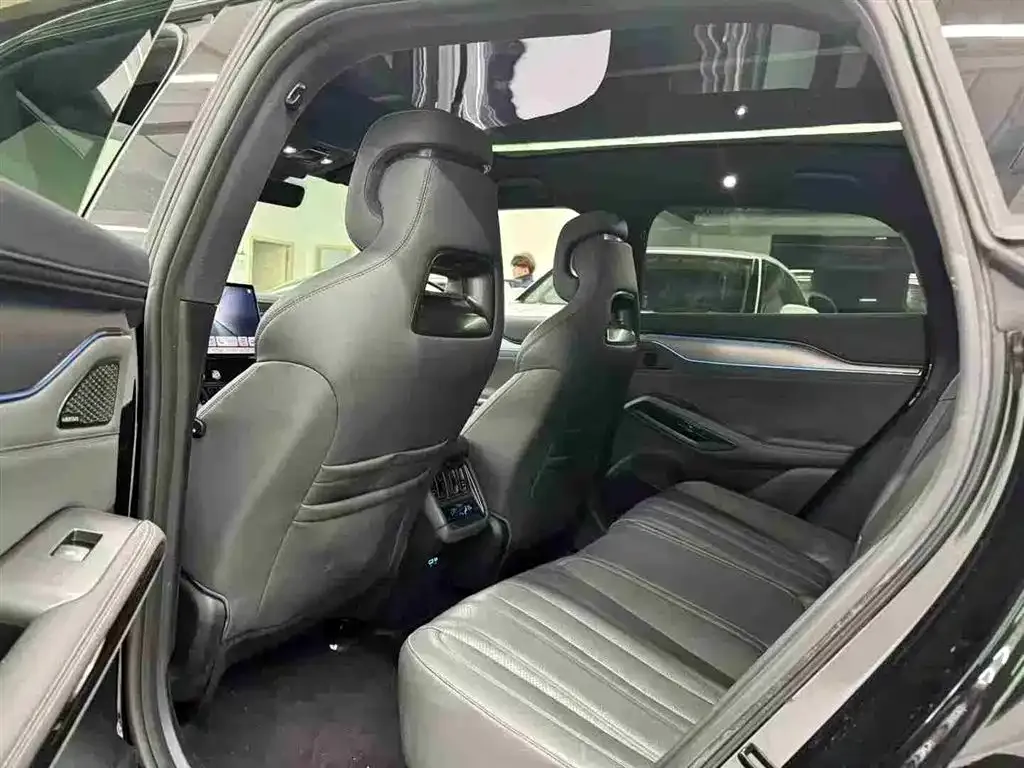 BYD L EV 2025 из CN, фото 4