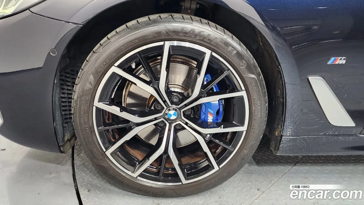BMW 5-Series 2022 из KR, фото 3