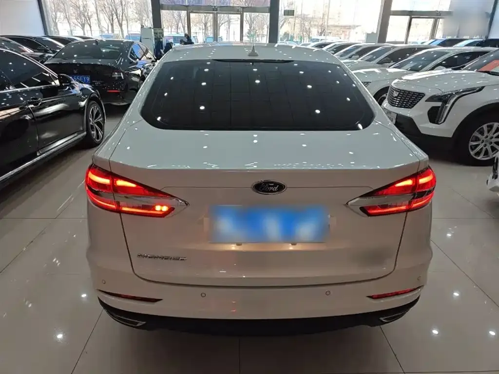 Ford Mondeo 2021 из CN, фото 3